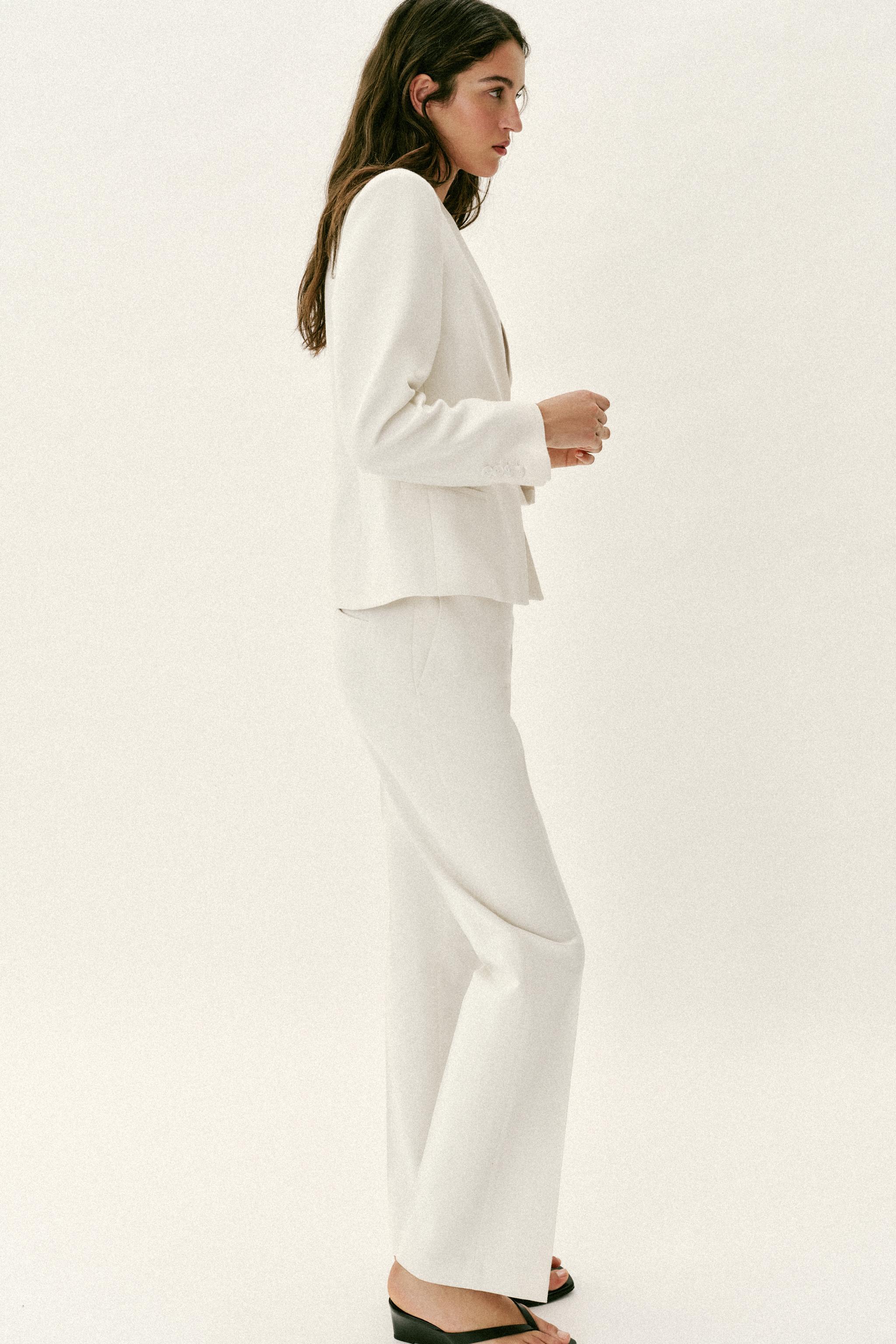 LOW-RISE STRAIGHT LEG PANTS